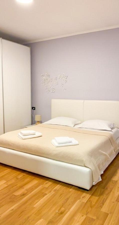 Boho Style In Center Of Tirana Apartamento Exterior foto
